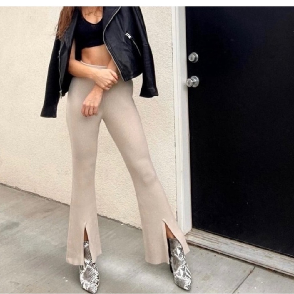 Abercrombie & Fitch Cream Beige Ribbed Knit Flare Pants Front Slits Size Small